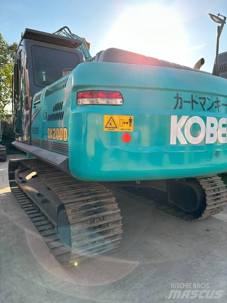 Kobelco SK 200-8 Roomikekskavaatorid