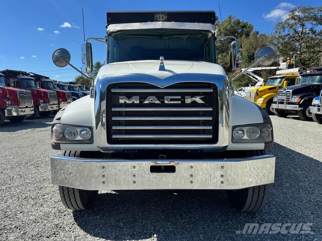 Mack Granite 84FR Kallurid