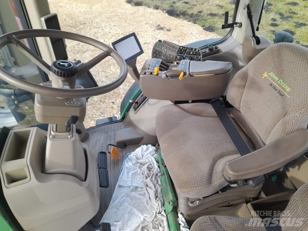 John Deere 8310 R Traktorid