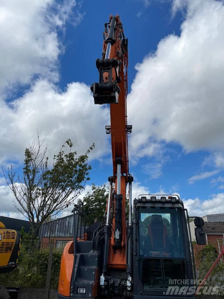 Doosan DX 140 LCR Roomikekskavaatorid