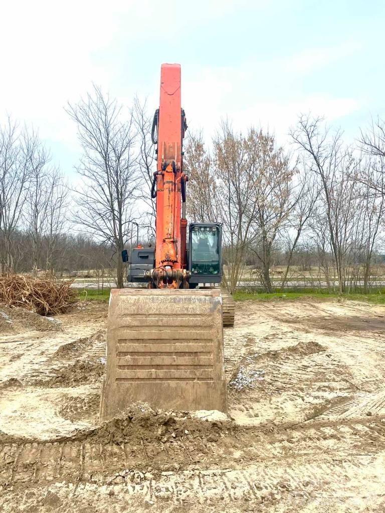 Hitachi ZX 350 LC-3 Roomikekskavaatorid