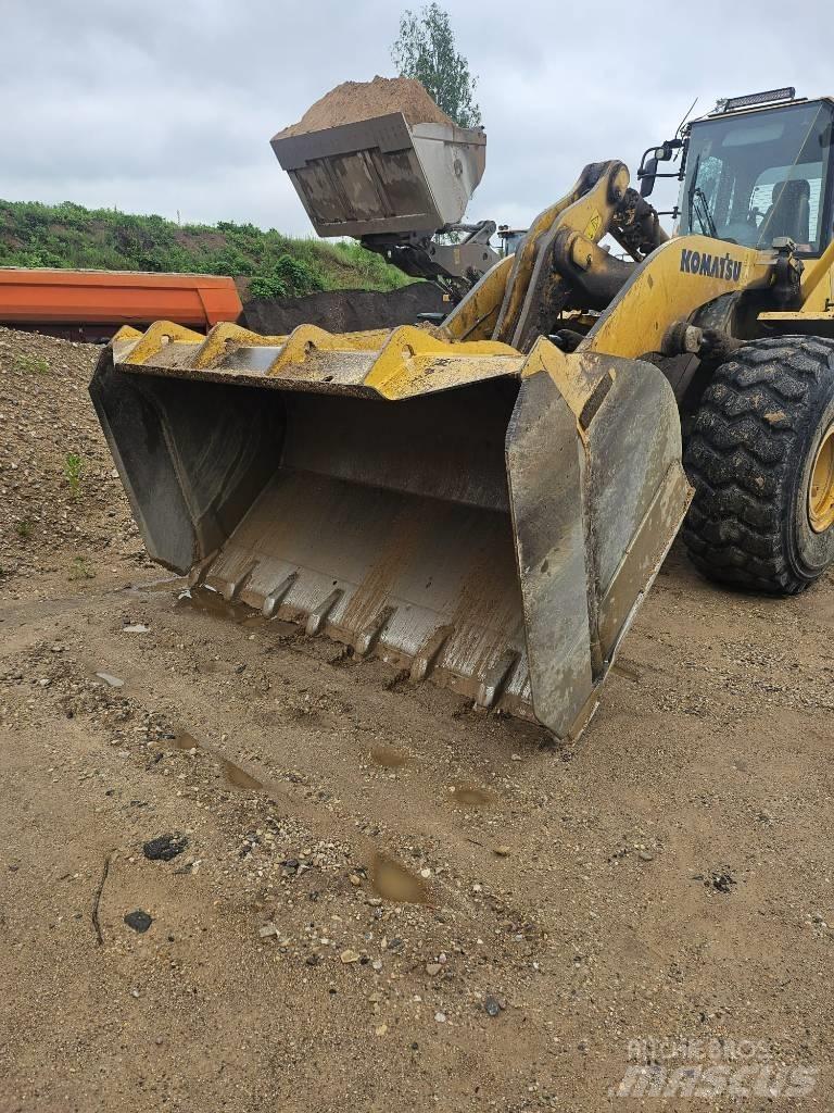 Komatsu WA 470 Rataslaadurid