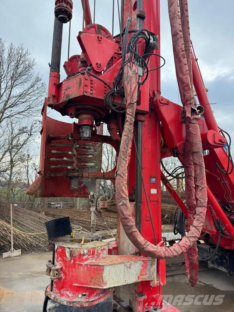 Soilmec R312 Raskepuurid