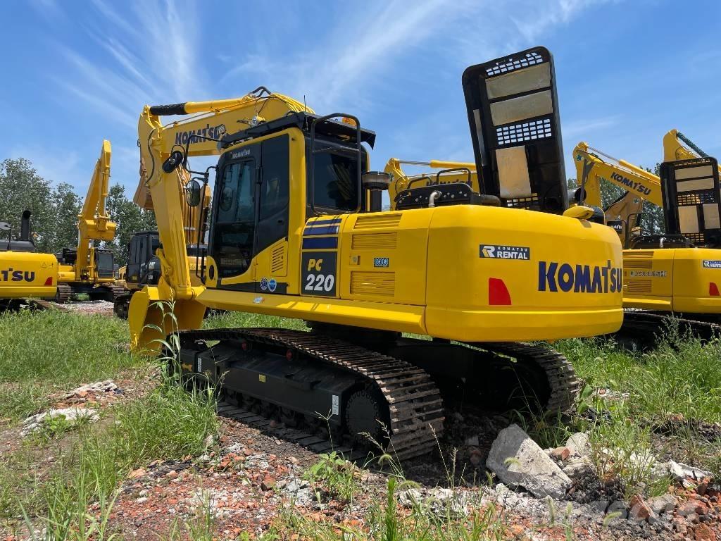 Komatsu PC 220 Roomikekskavaatorid