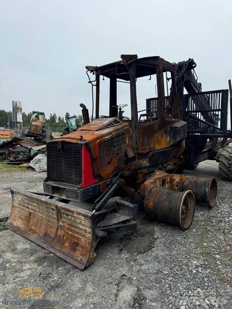 Komatsu 840TX Forwarderid