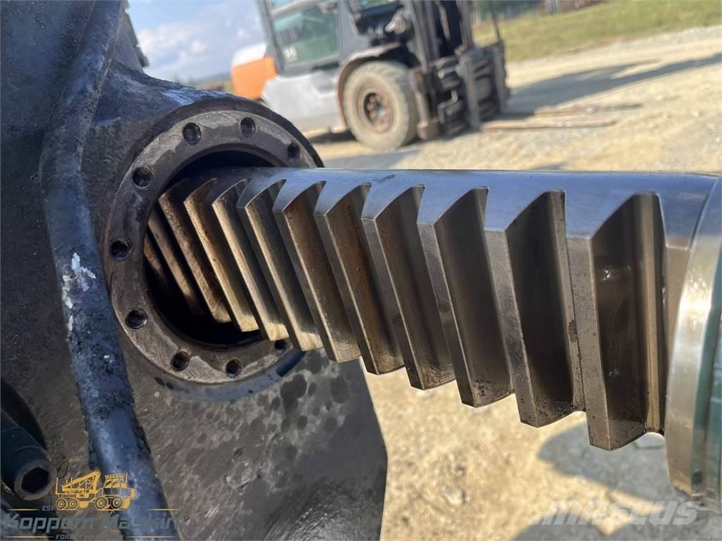 John Deere CH710 Harvesteri kraanad