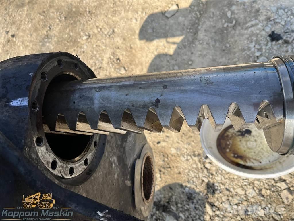 John Deere CH710 Harvesteri kraanad