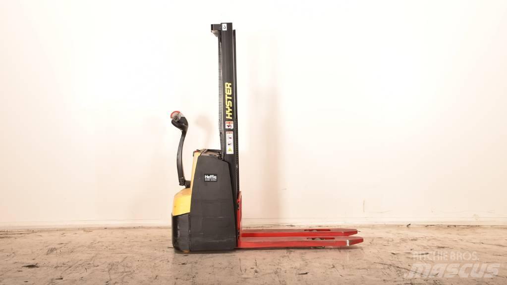 Hyster S 1.0E Järelkäidavad virnastajad