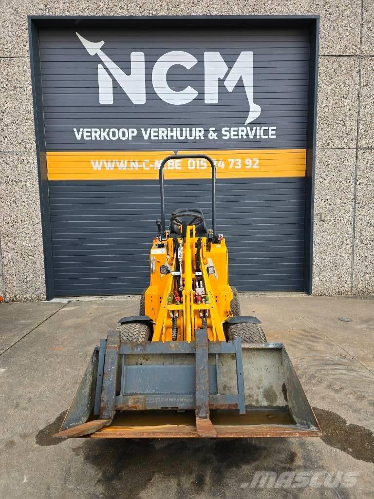 Knikmops KM 100 Rataslaadurid
