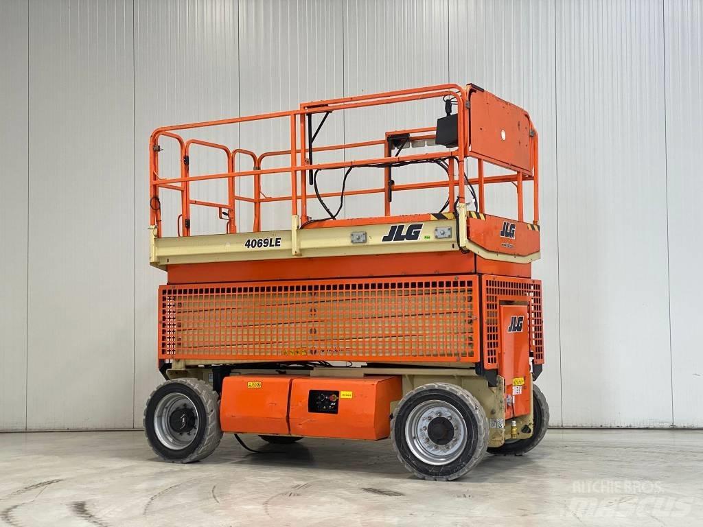 JLG 4069LE Käärtõstukid