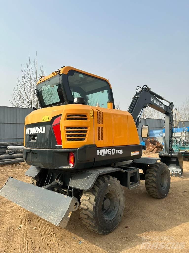 Hyundai HW 60 Eco Ratasekskavaatorid