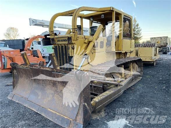 Komatsu D65E-6 Buldooserid