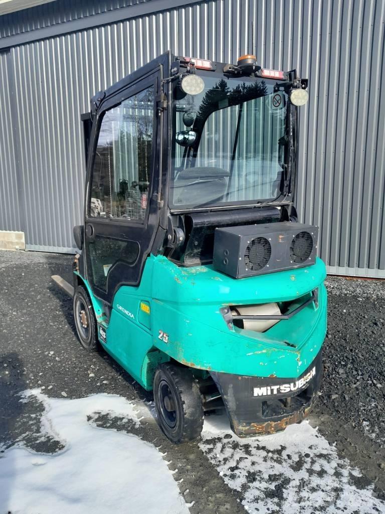 Mitsubishi FD 25 N Diiseltõstukid