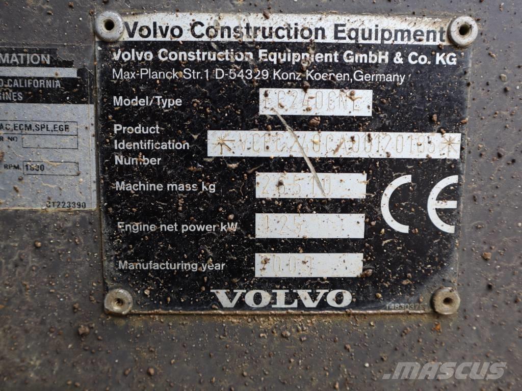 Volvo EC 240 C N L Roomikekskavaatorid