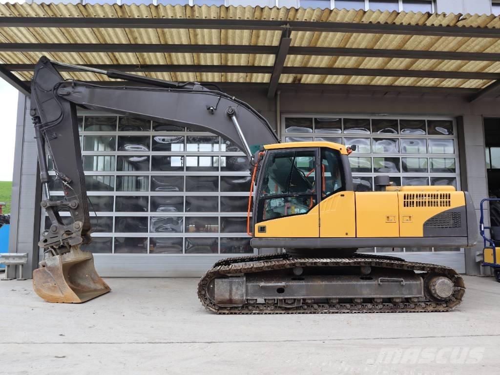 Volvo EC 240 C N L Roomikekskavaatorid