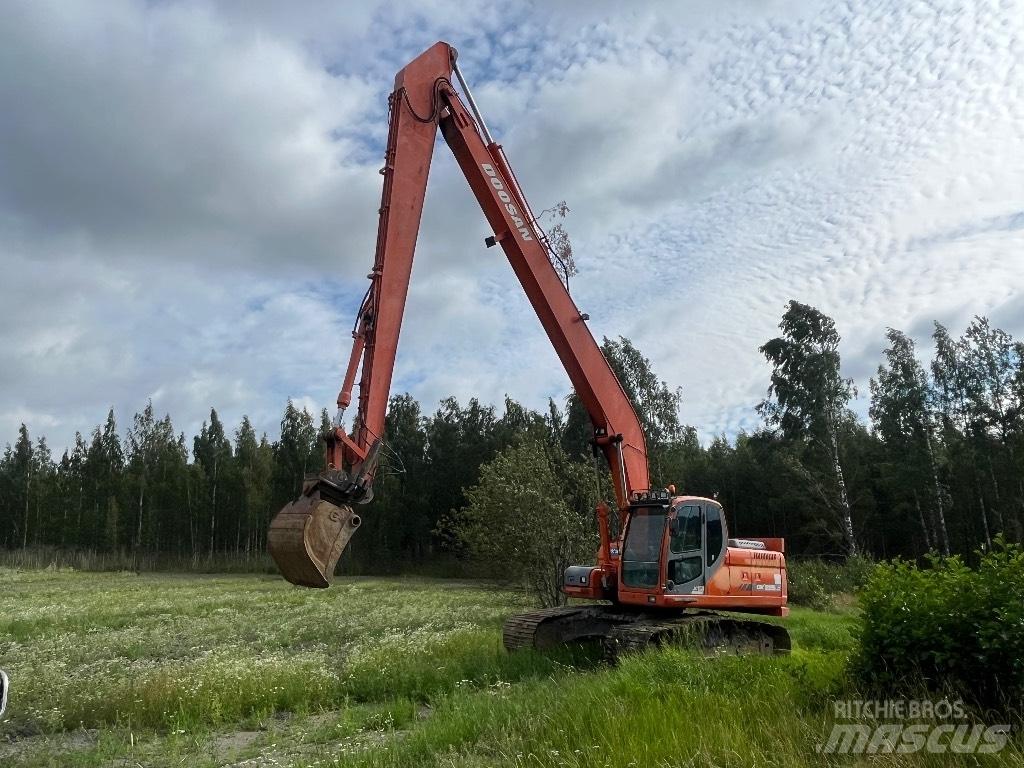 Doosan DX 225 LC Pika noolega ekskavaatorid