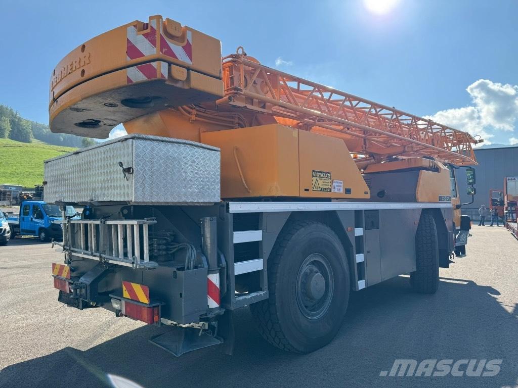 Liebherr LTM 1030-2 Maastikutõstukid