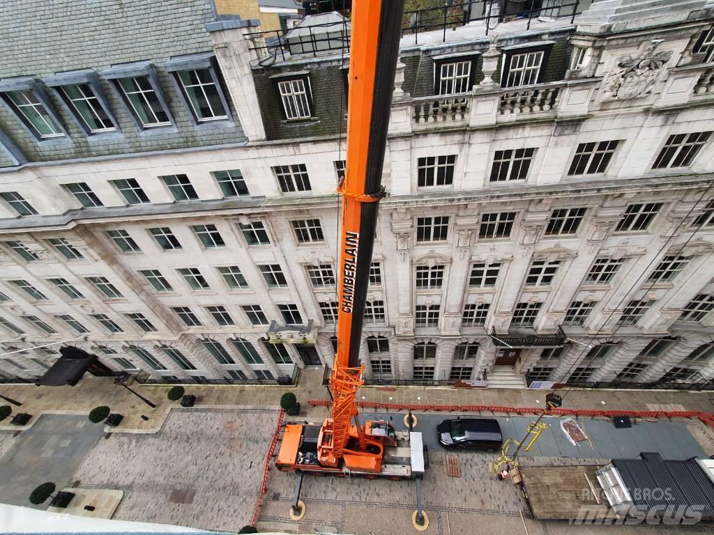 Liebherr LTM1070-4.2 Maastikutõstukid