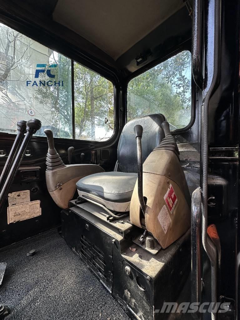 CAT 304SR Roomikekskavaatorid