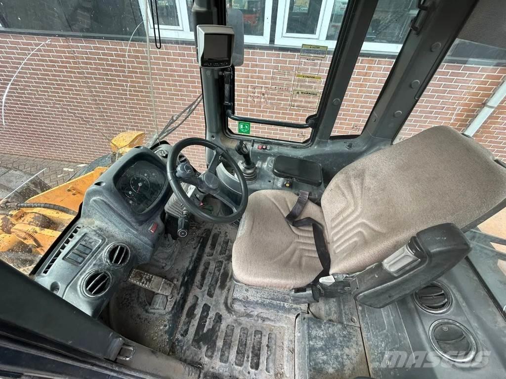 Hyundai HL 740-9A Rataslaadurid