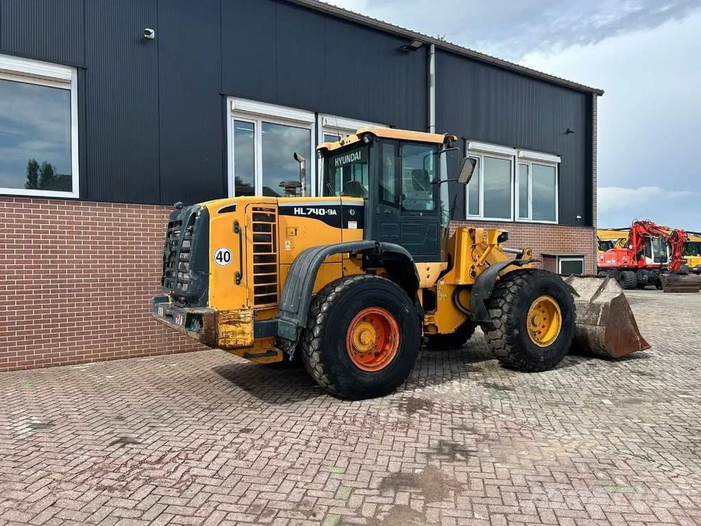 Hyundai HL 740-9A Rataslaadurid