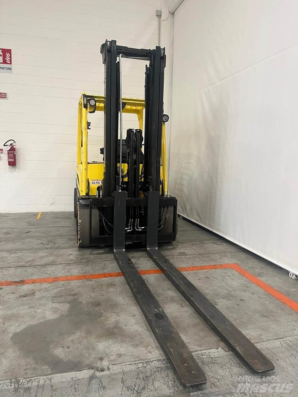 Hyster J5.5XN6 Elektritõstukid