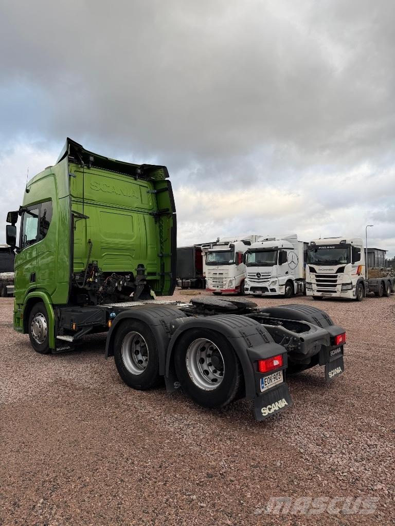 Scania R 450 LA6x2NB Sadulveokid