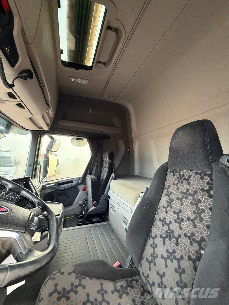 Scania R 450 LA6x2NB Sadulveokid