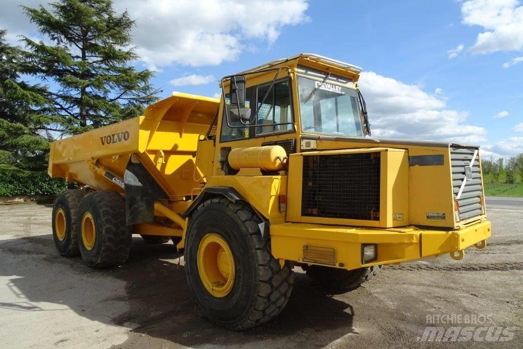 Volvo A 25 C Liigendraamiga pinnaseveokid