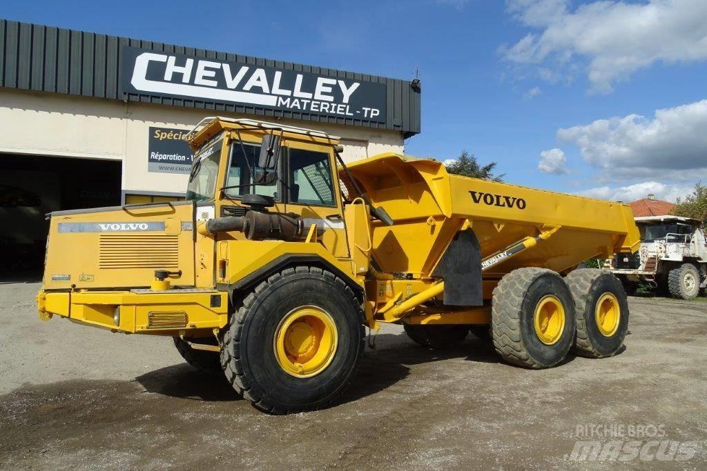 Volvo A 25 C Liigendraamiga pinnaseveokid