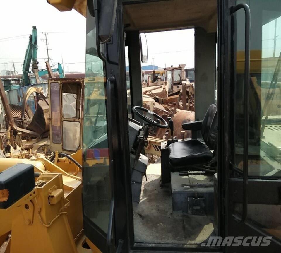 CAT 966 H Rataslaadurid