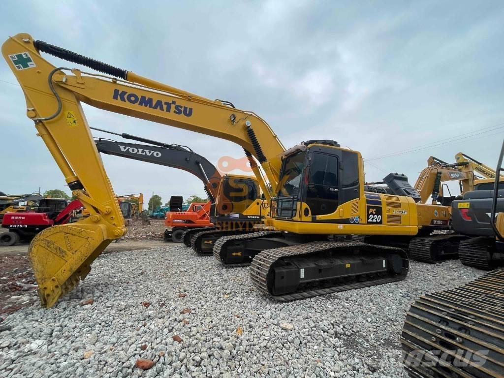 Komatsu PC 220-8M0 Roomikekskavaatorid