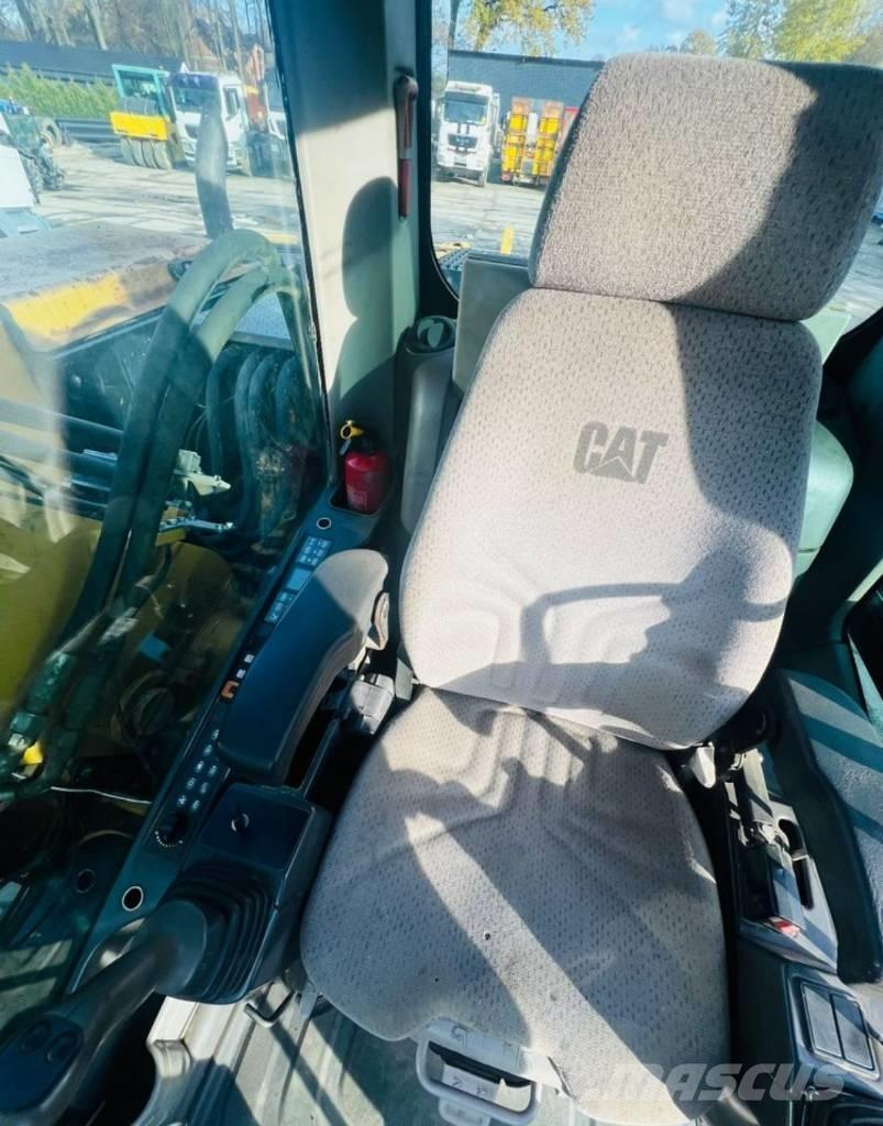 CAT M313D Ratasekskavaatorid