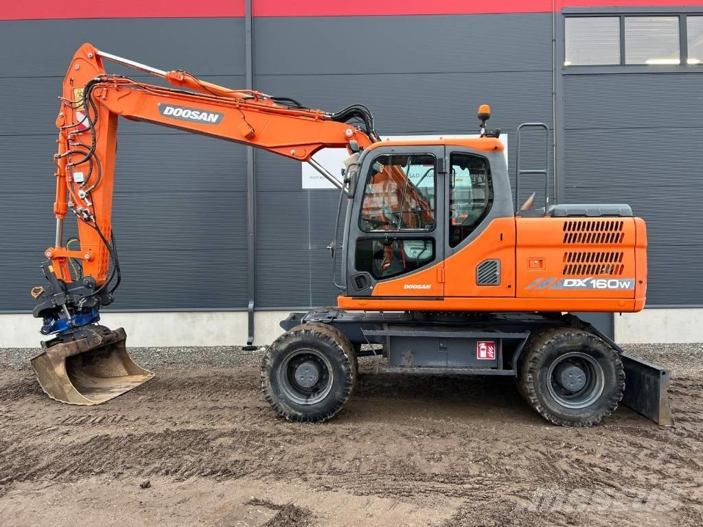 Doosan DX 160 W-3 Ratasekskavaatorid