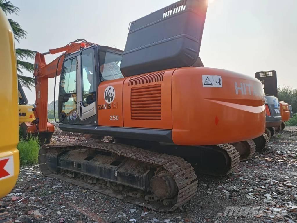 Hitachi ZX 250 LC Roomikekskavaatorid