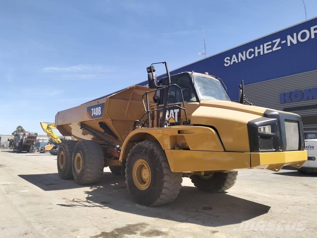 CAT 740 B Liigendraamiga pinnaseveokid
