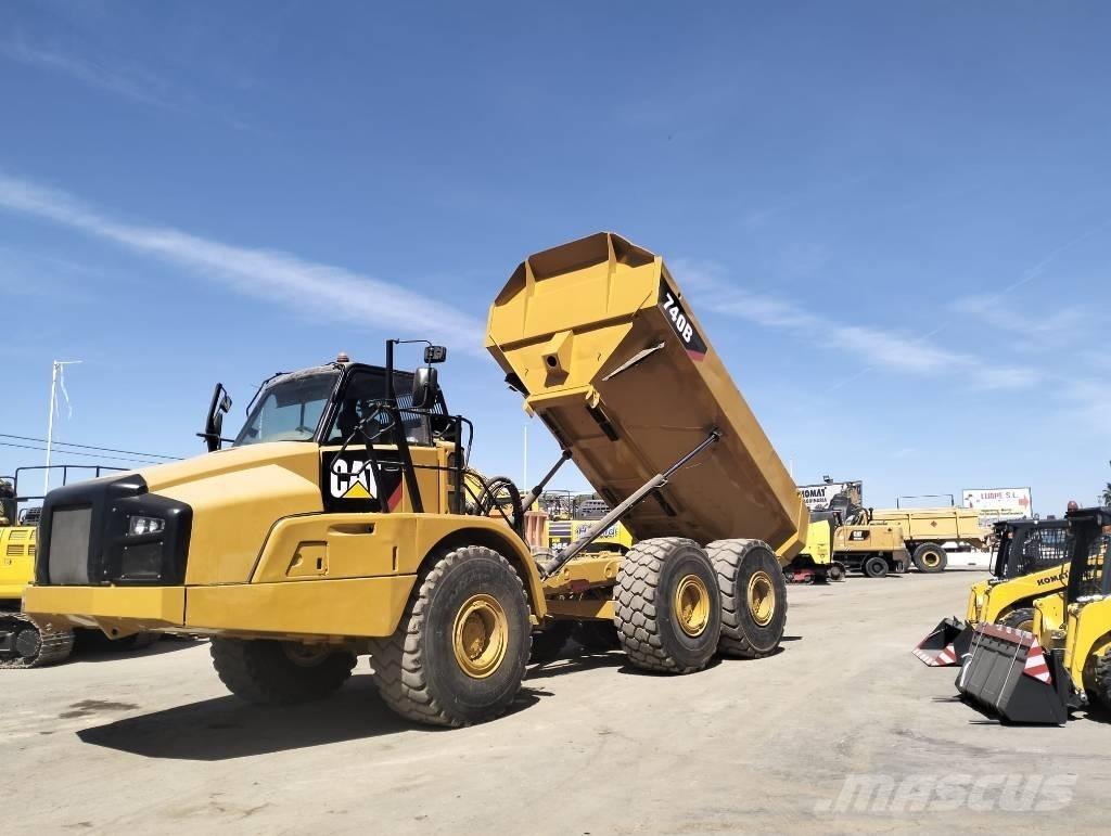 CAT 740 B Liigendraamiga pinnaseveokid