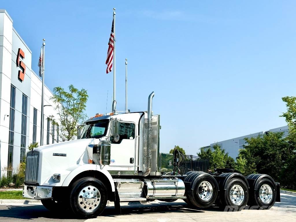 Kenworth T 800 Sadulveokid