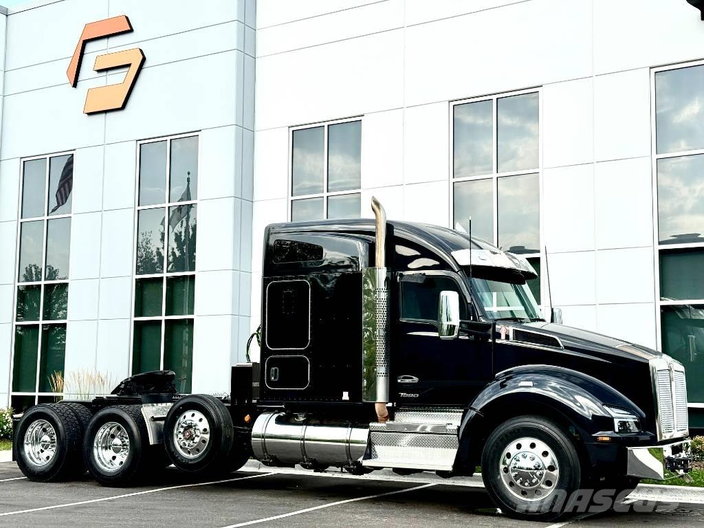Kenworth T 880 Sadulveokid