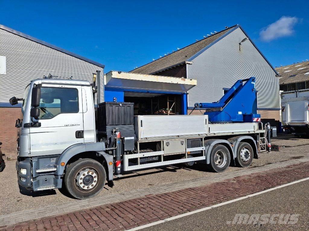MAN TGM 26.340 6x2 Furgoonautod