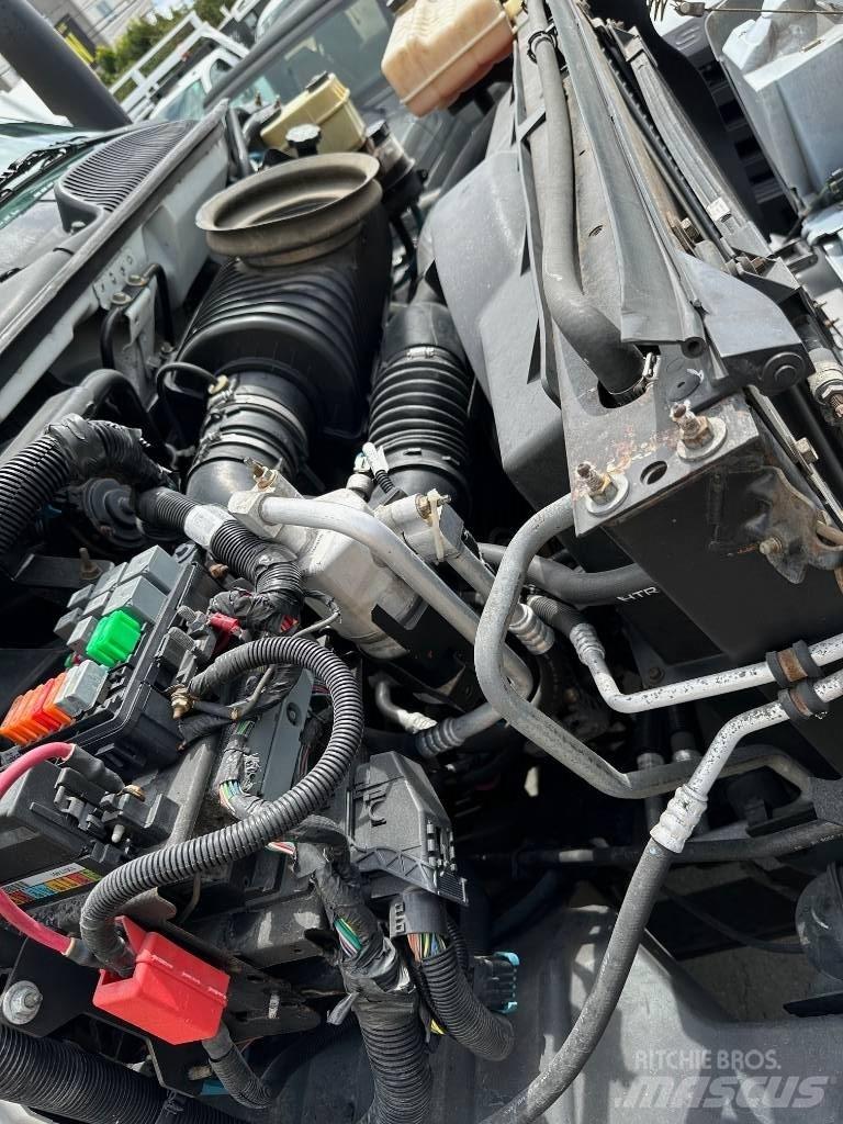 GMC Topkick C 6500 Raamautod