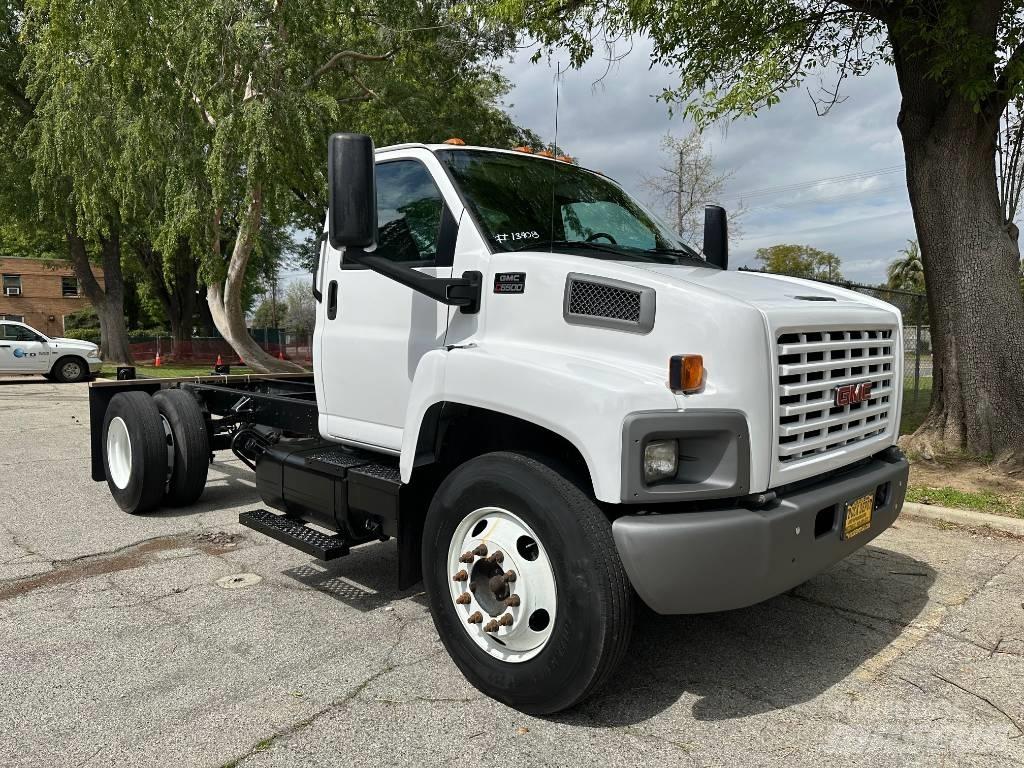 GMC Topkick C 6500 Raamautod
