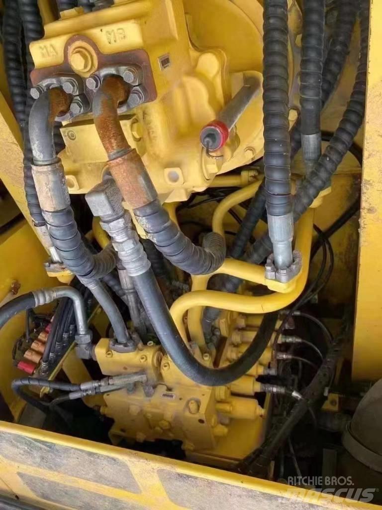 Komatsu pc360 Roomikekskavaatorid