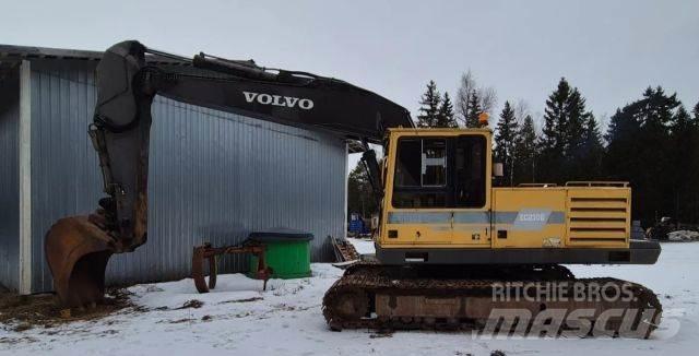 Volvo EC 230B Roomikekskavaatorid