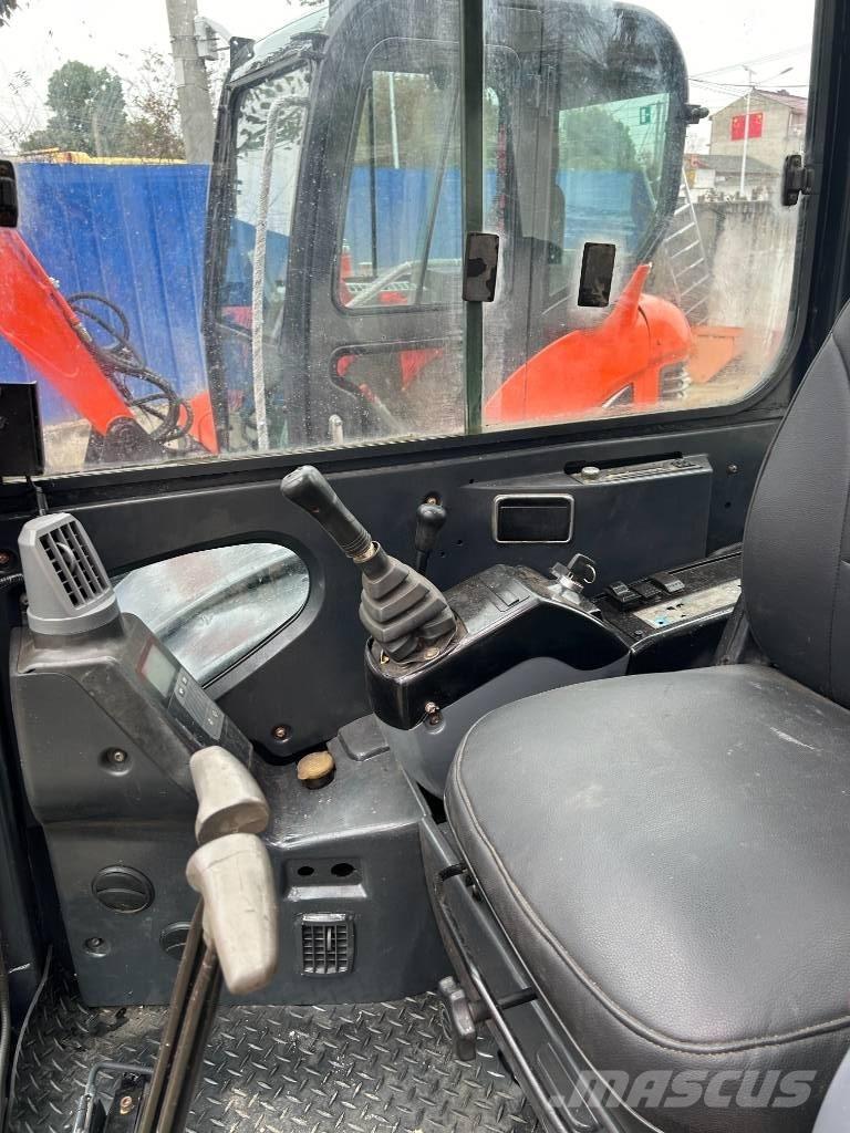 Hitachi ZX 60 Miniekskavaatorid < 7 t