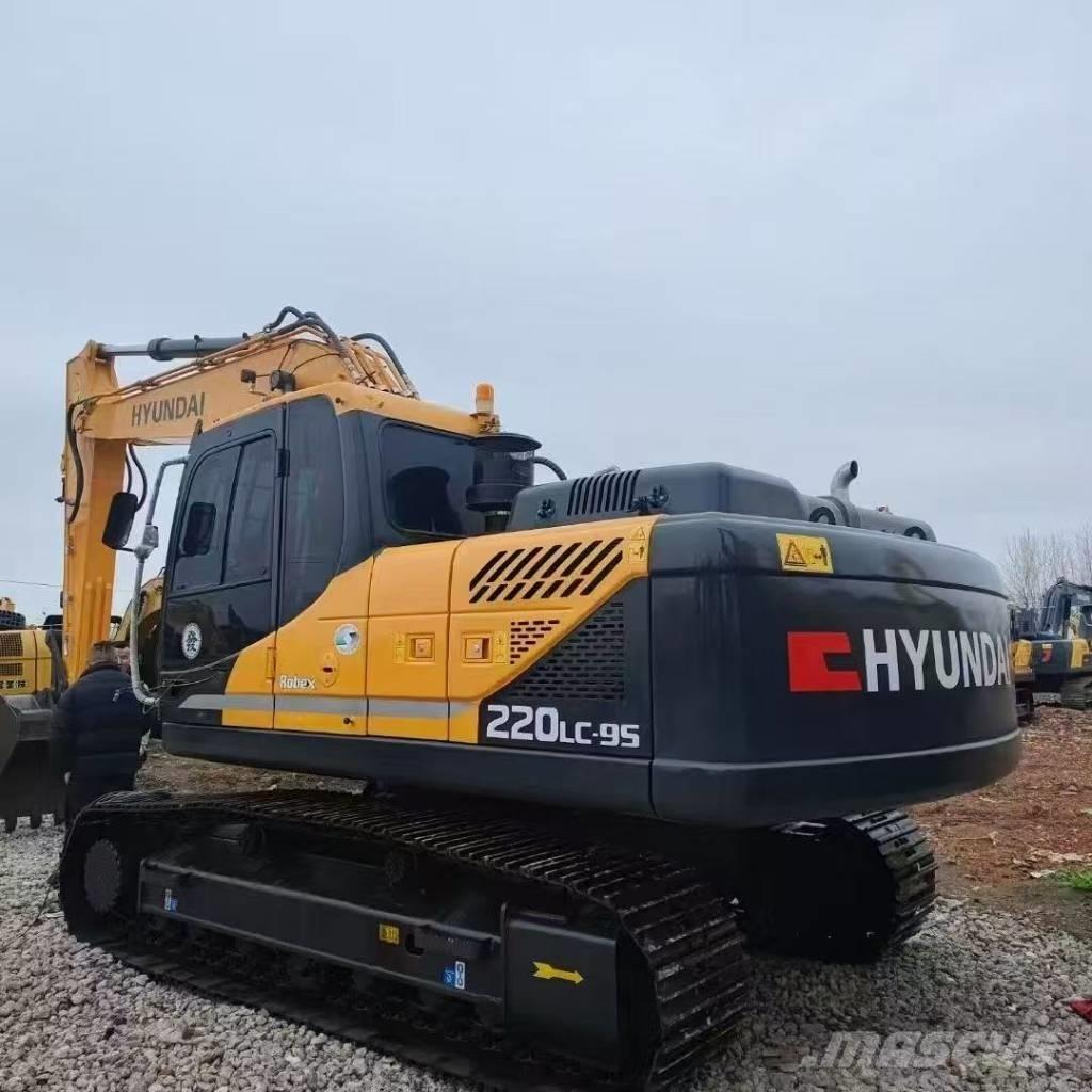 Hyundai 220-9S Roomikekskavaatorid