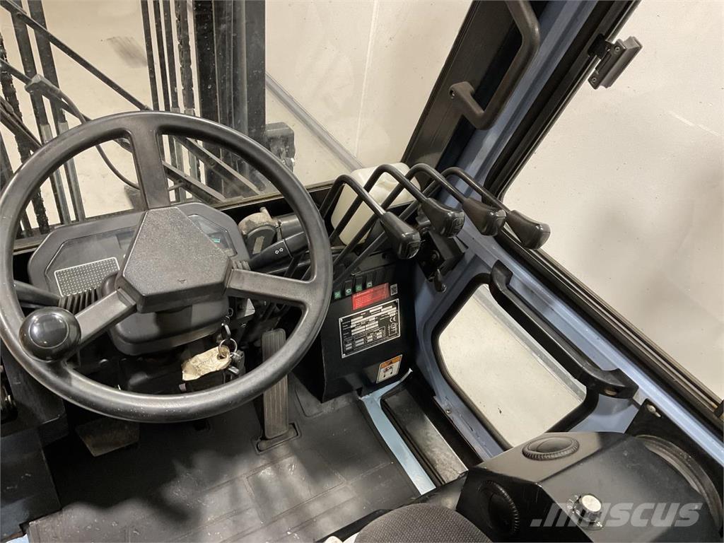 Utilev UT30P Diiseltõstukid