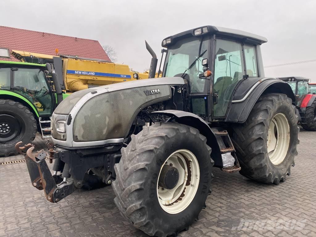 Valtra T 161 Traktorid