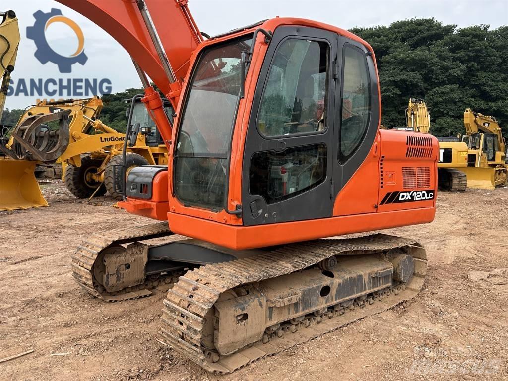 Doosan DX 120 Väikeekskavaatorid 7t-12t