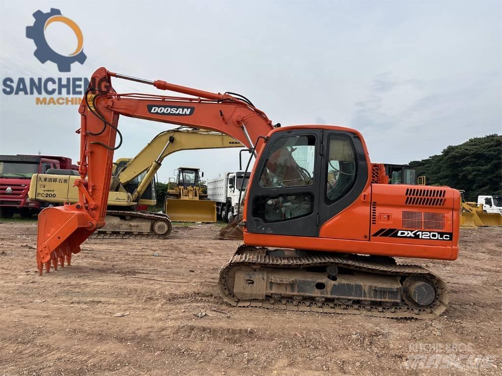Doosan DX 120 Väikeekskavaatorid 7t-12t